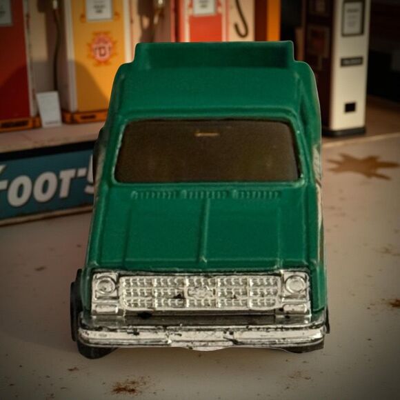 1973-1980 Chevrolet Stepside Pickup Truck Green FLASH Diecast 1:64 Scale - Picture 2 of 9
